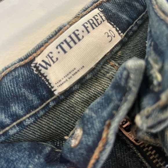 NWT//We the Free//Free People straight leg denim Jeans - Picture 3 of 8